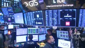 Financial advisor tells investors to weather the storm